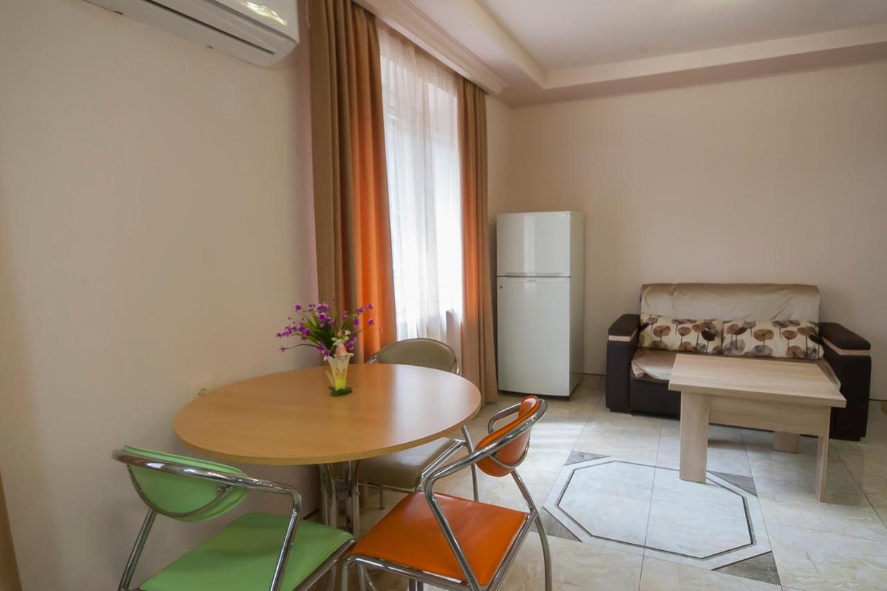 Studio On Papazyan 12 Erévan Extérieur photo